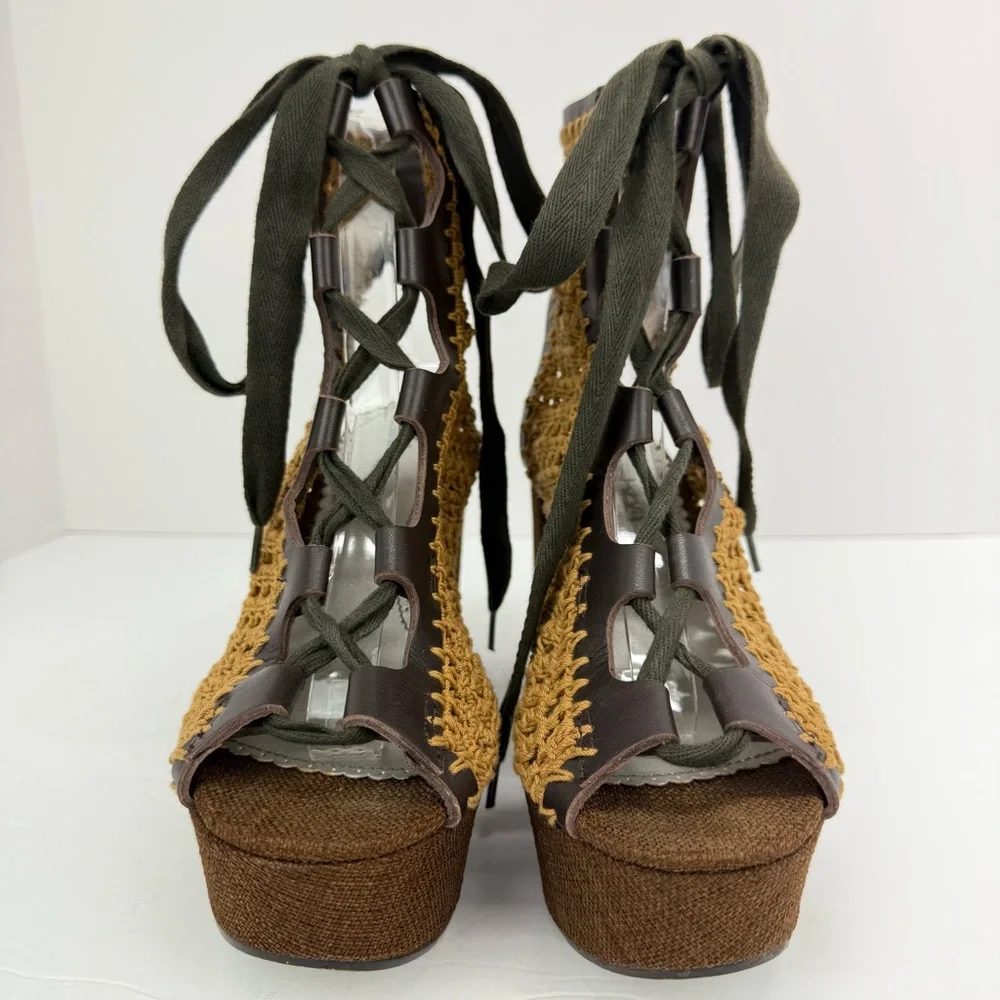 Unleashed size 6.5 Women’s Brown Tan Crochet Boho Hippie Lace Up Platform Heels